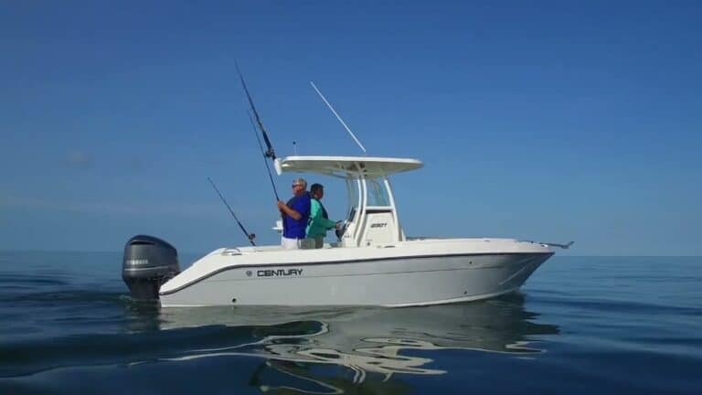 Luxury Key West boat rentals for fishing, sightseeing, and island adventures on the beautiful Florida Keys. Explore the waters with our easy, affordable boat rental services.